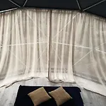 Podniebny Glamping * בורסק