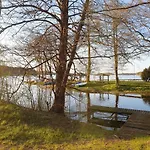 Podniebny Glamping בורסק