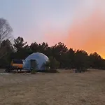 אוהל מפואר Podniebny Glamping בורסק