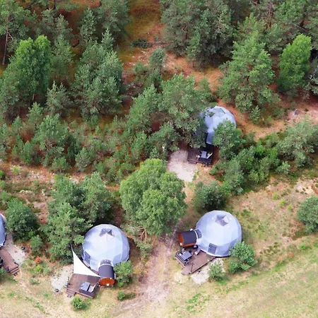 Podniebny Glamping ラグジュアリーテント ボルスク