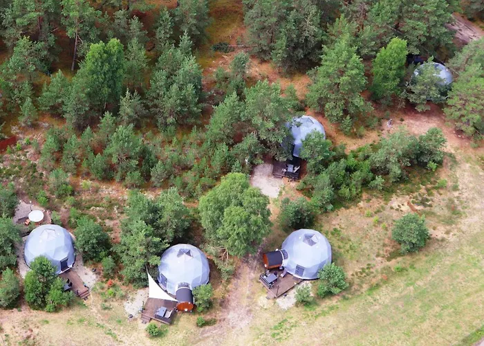 Podniebny Glamping Lyxtält Borsk